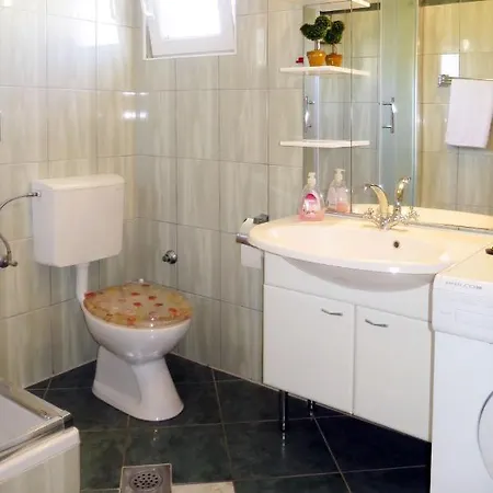Apartment Maja Maslenica